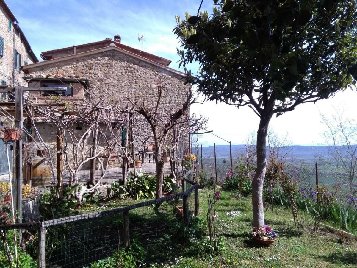 House With Stunning Views Chiusdino